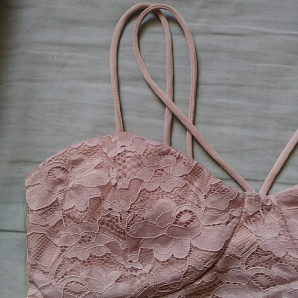 Crop top - Picture 2 of 3